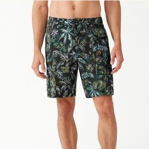 Tommy Bahama Canopy fronds IslandZone Shorts size 35 Tropical leaf print